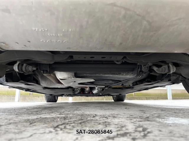 Volvo V40 2018-06 8812151-17