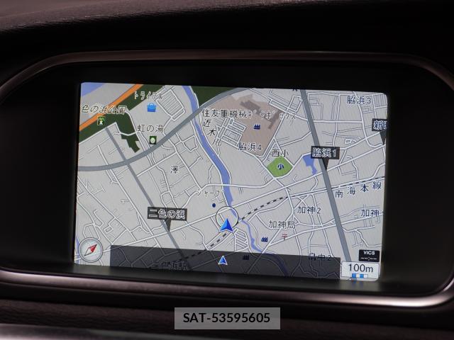 Volvo V40 2017-03 8812946-4