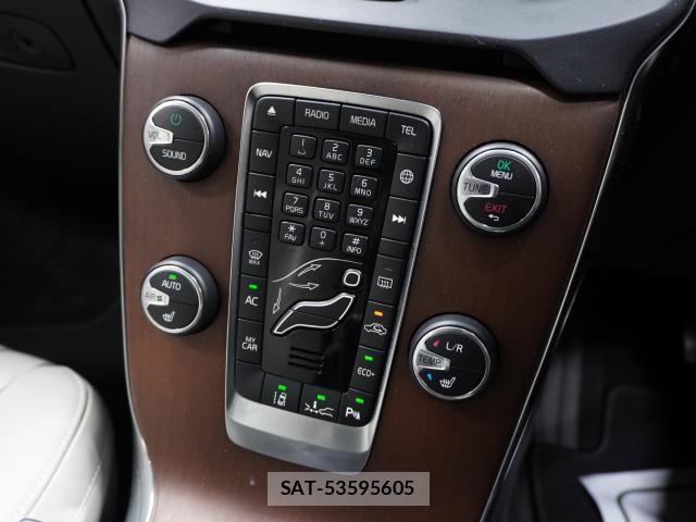 Volvo V40 2017-03 8812946-6