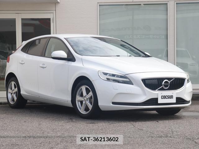 Volvo V40 2017-01 8813016-5