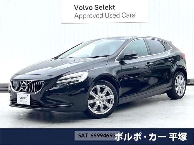 Volvo V40 2019-10 8814355-0