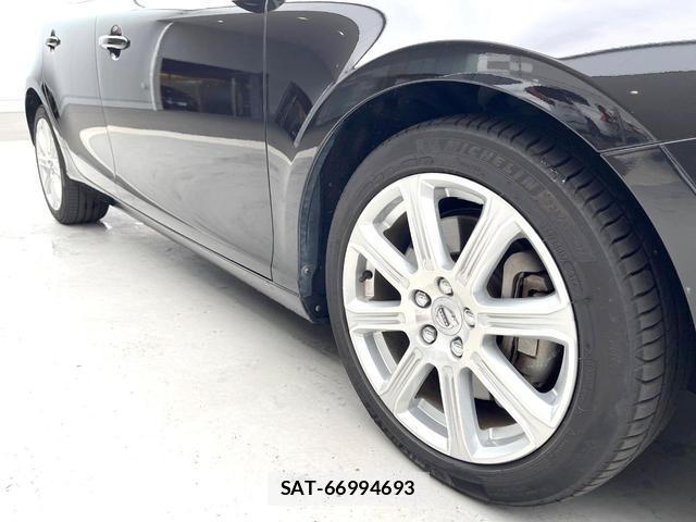 Volvo V40 2019-10 8814355-17
