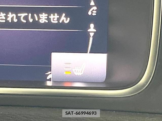 Volvo V40 2019-10 8814355-7