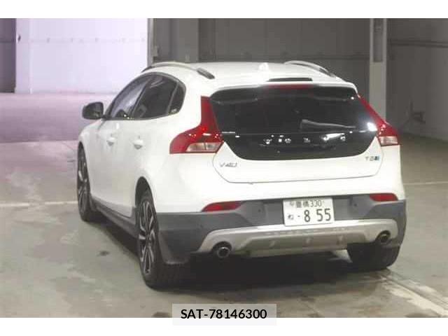 Volvo V40 2017-03 8816193-1