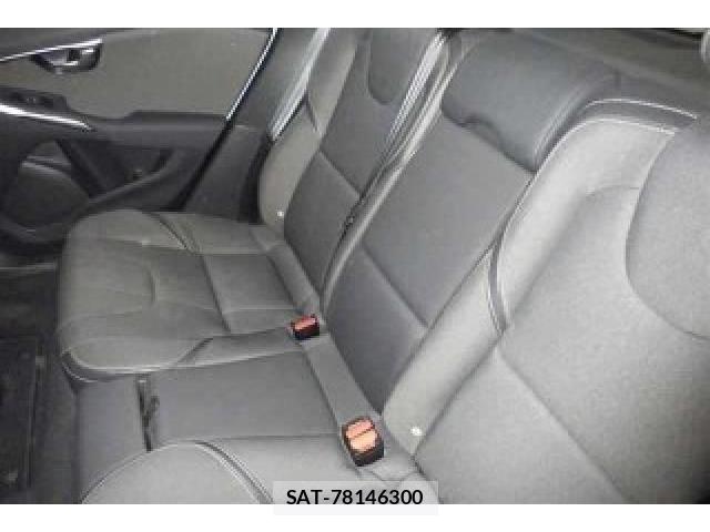 Volvo V40 2017-03 8816193-4