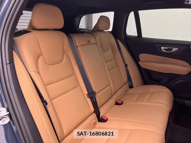 Volvo V60 2022-07 8812143-12