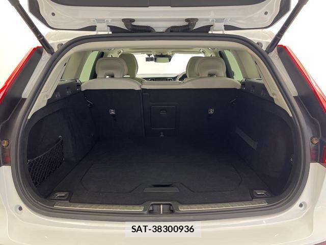 Volvo V60 2019-12 8812144-13