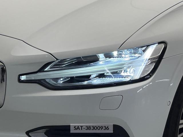 Volvo V60 2019-12 8812144-14