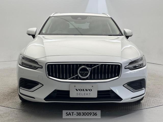 Volvo V60 2019-12 8812144-16