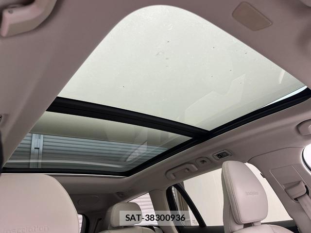 Volvo V60 2019-12 8812144-4