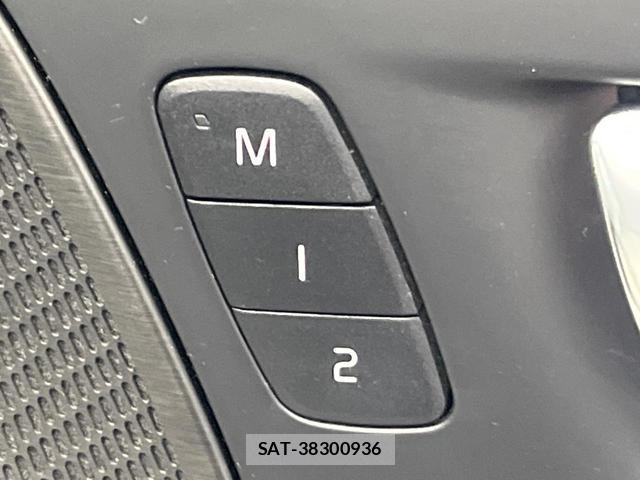 Volvo V60 2019-12 8812144-8