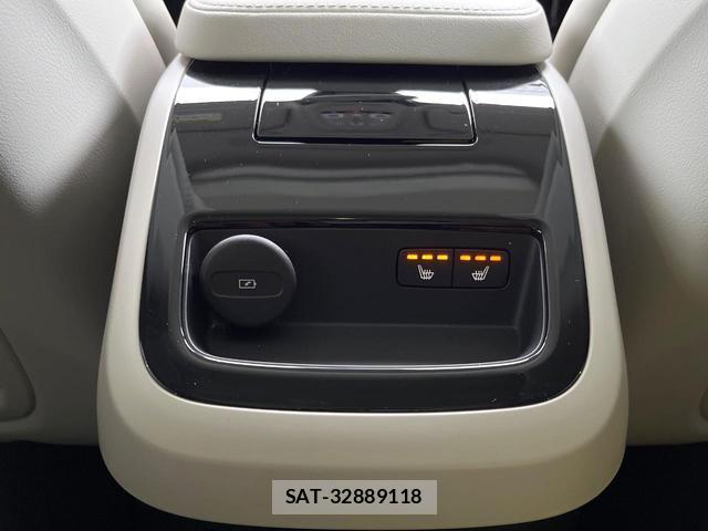 Volvo V60 2024-09 8812155-16