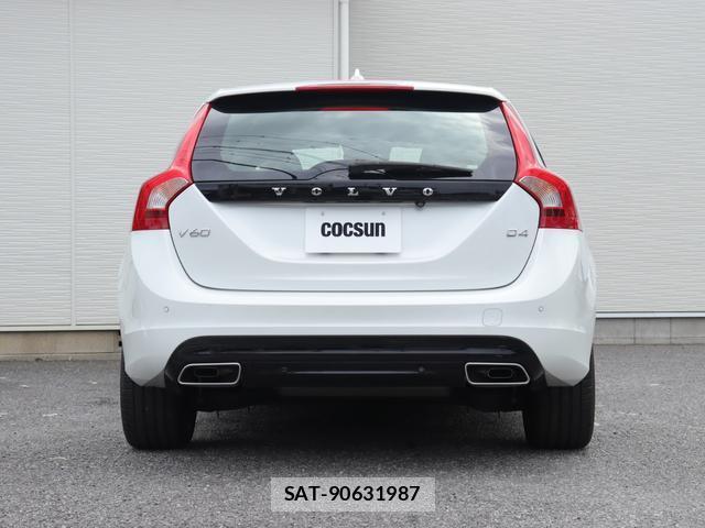 Volvo V60 2017-03 8812164-8