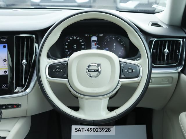 Volvo V60 2019-08 8812165-11
