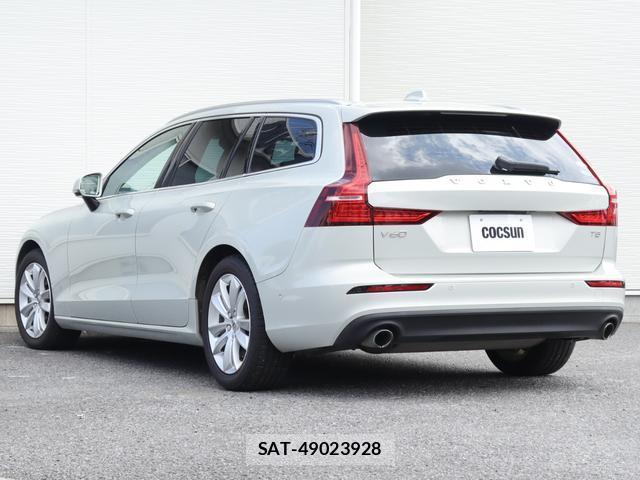 Volvo V60 2019-08 8812165-9