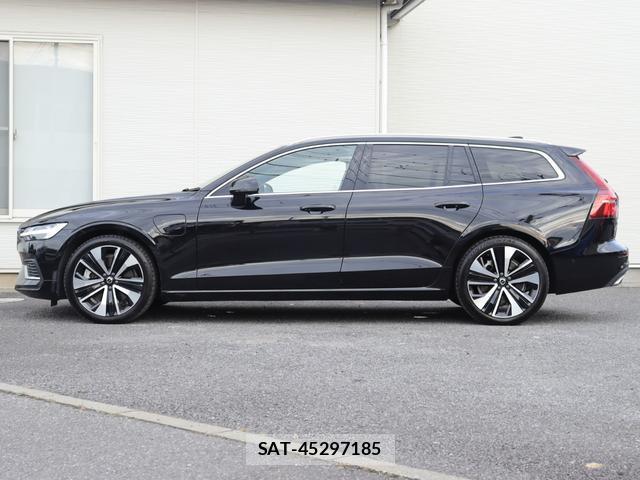 Volvo V60 2021-04 8812169-10