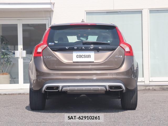 Volvo V60 2017-11 8813014-8