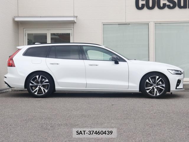 Volvo V60 2021-07 8813015-6