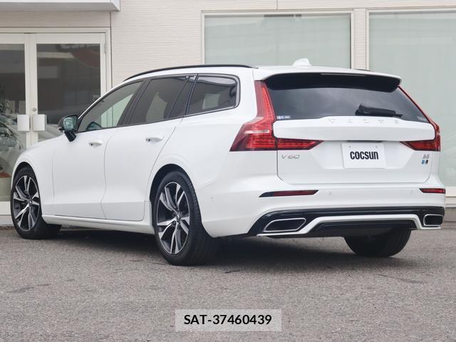 Volvo V60 2021-07 8813015-9