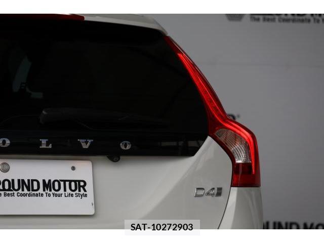 Volvo V60 2017-11 8814008-14