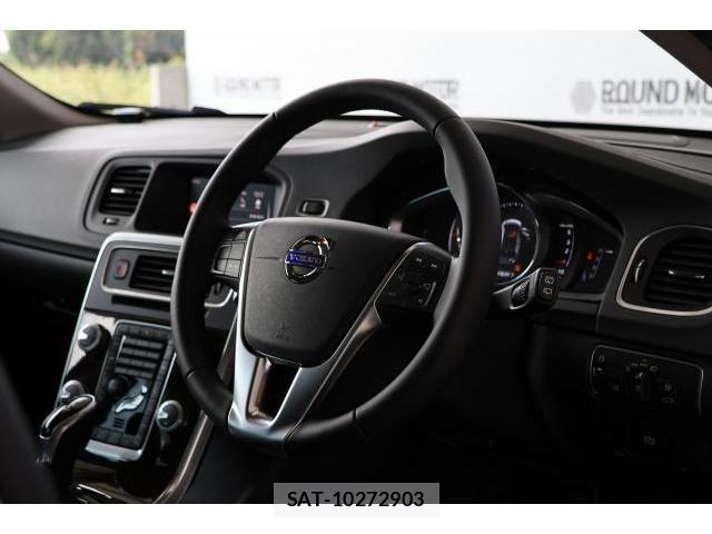 Volvo V60 2017-11 8814008-4