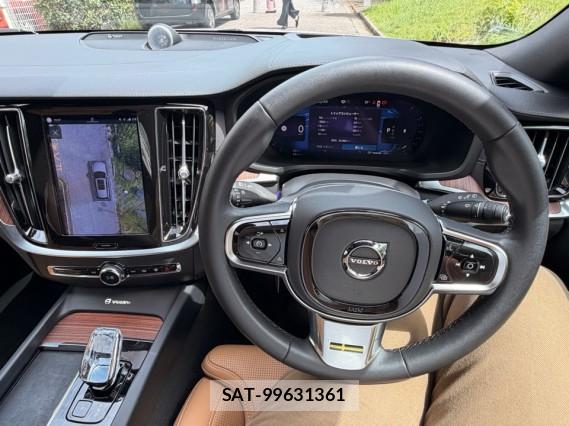 Volvo V60 2023-04 8815559-14