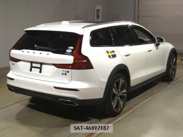 Volvo V60 2020-01 8817333-1