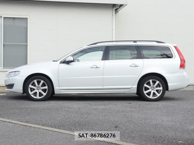Volvo V70 2016-08 8812163-10