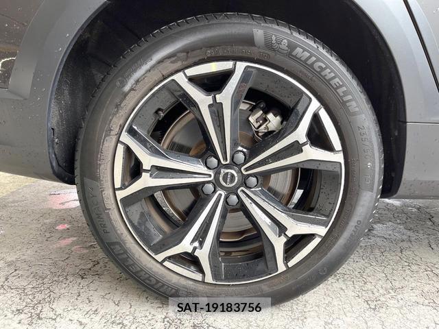 Volvo V90 2022-06 8812150-18