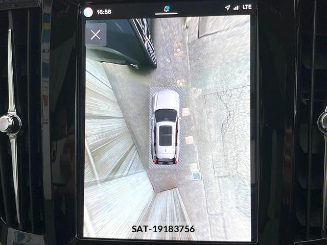 Volvo V90 2022-06 8812150-7