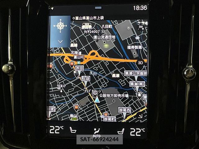 Volvo V90 2018-01 8812153-6