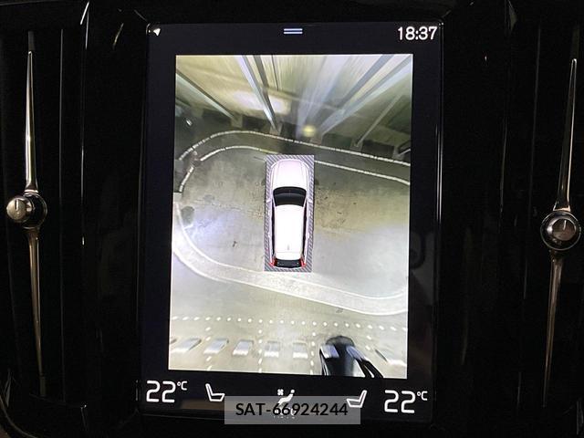 Volvo V90 2018-01 8812153-7