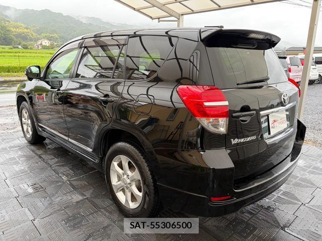 Toyota VANGUARD 2010-04 8812674-1
