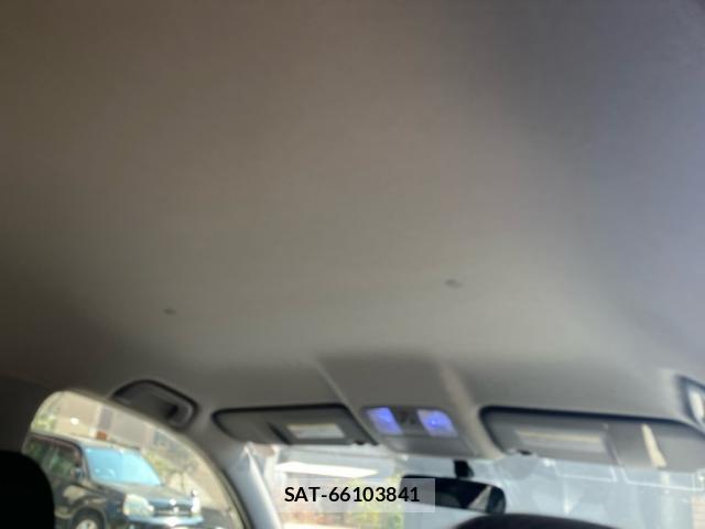 Toyota VANGUARD 2011-09 8813396-11
