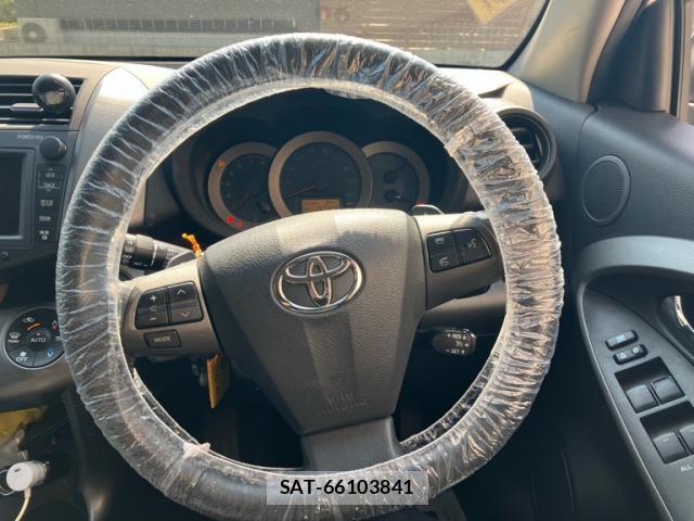 Toyota VANGUARD 2011-09 8813396-16