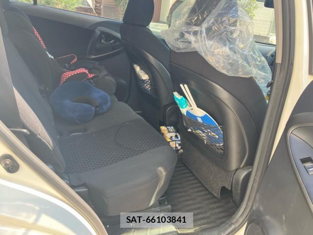 Toyota VANGUARD 2011-09 8813396-8