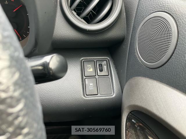 Toyota VANGUARD 2013-02 8813653-15