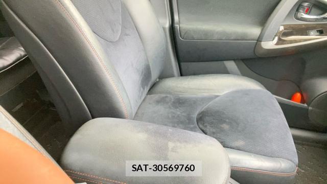 Toyota VANGUARD 2013-02 8813653-19