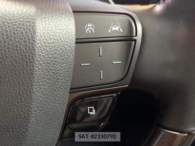 Toyota VELLFIRE 2025-09 8813162-6
