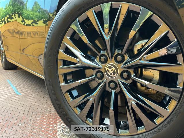 Toyota VELLFIRE 2024-02 8813725-13