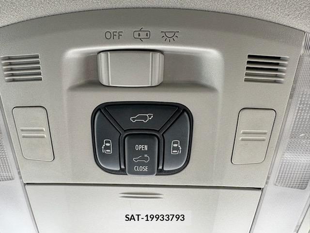 Toyota VELLFIRE 2012-06 8814487-4