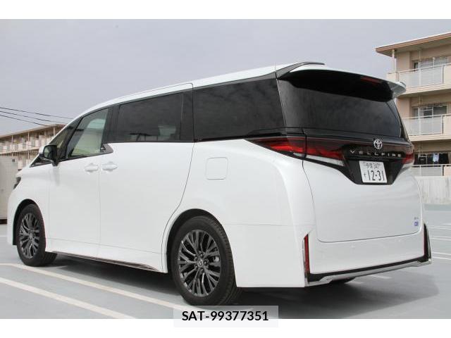 Toyota VELLFIRE 2025-09 8815435-14