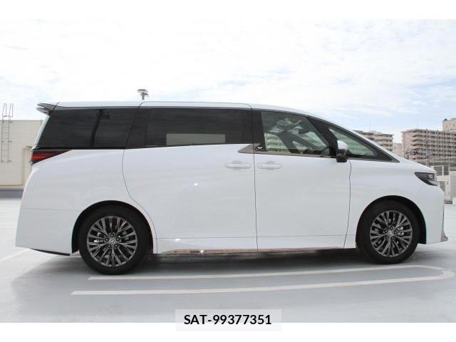 Toyota VELLFIRE 2025-09 8815435-3