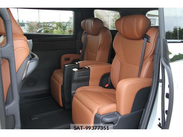 Toyota VELLFIRE 2025-09 8815435-7