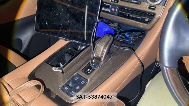 Toyota VELLFIRE 2024-03 8815570-14