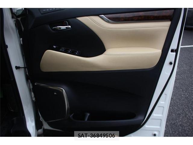 Toyota VELLFIRE 2018-05 8815675-17