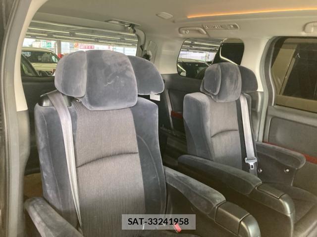 Toyota VELLFIRE 2009-12 8812108-11