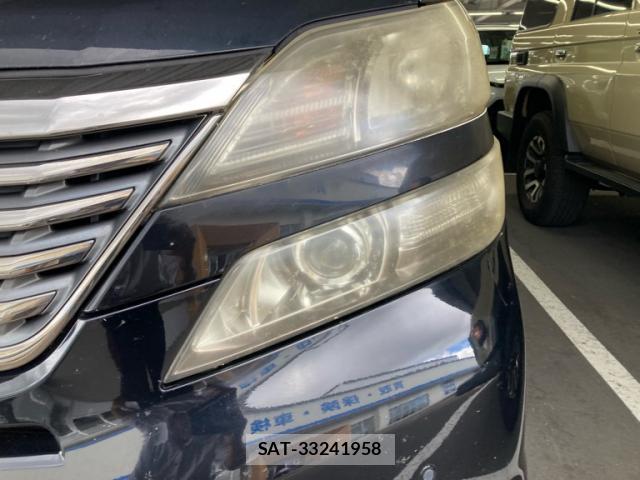 Toyota VELLFIRE 2009-12 8812108-12