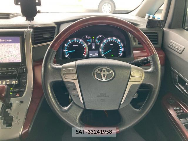 Toyota VELLFIRE 2009-12 8812108-16