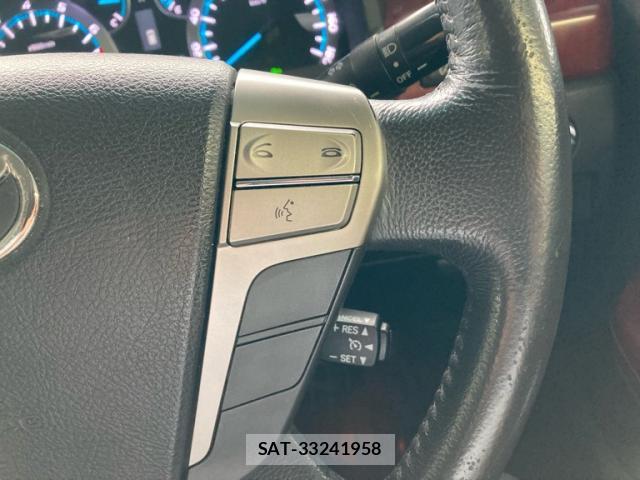 Toyota VELLFIRE 2009-12 8812108-18